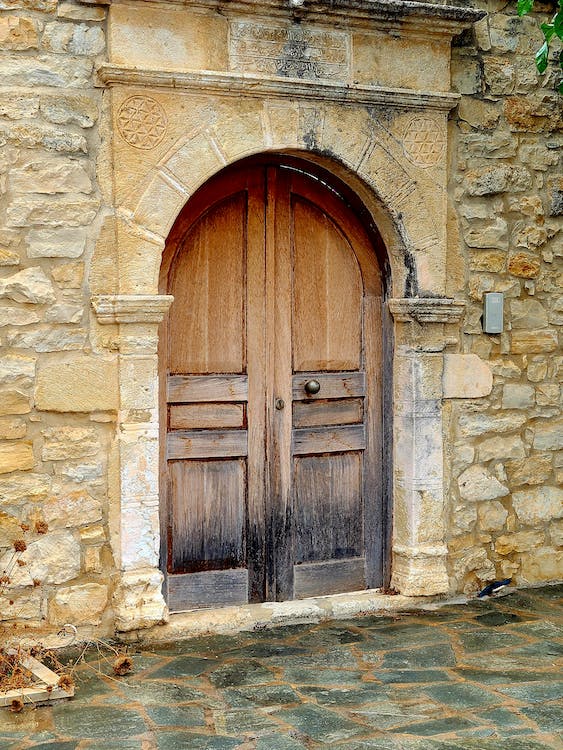5 Steps for Sanding a Door